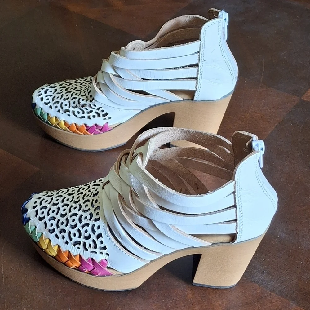 Ethnic Shoes Leather White Colorful Accents Ankle Heeled Boots Women Size 8